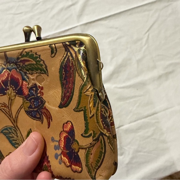 Patricia Nash leather coin purse - Picture 3 of 7